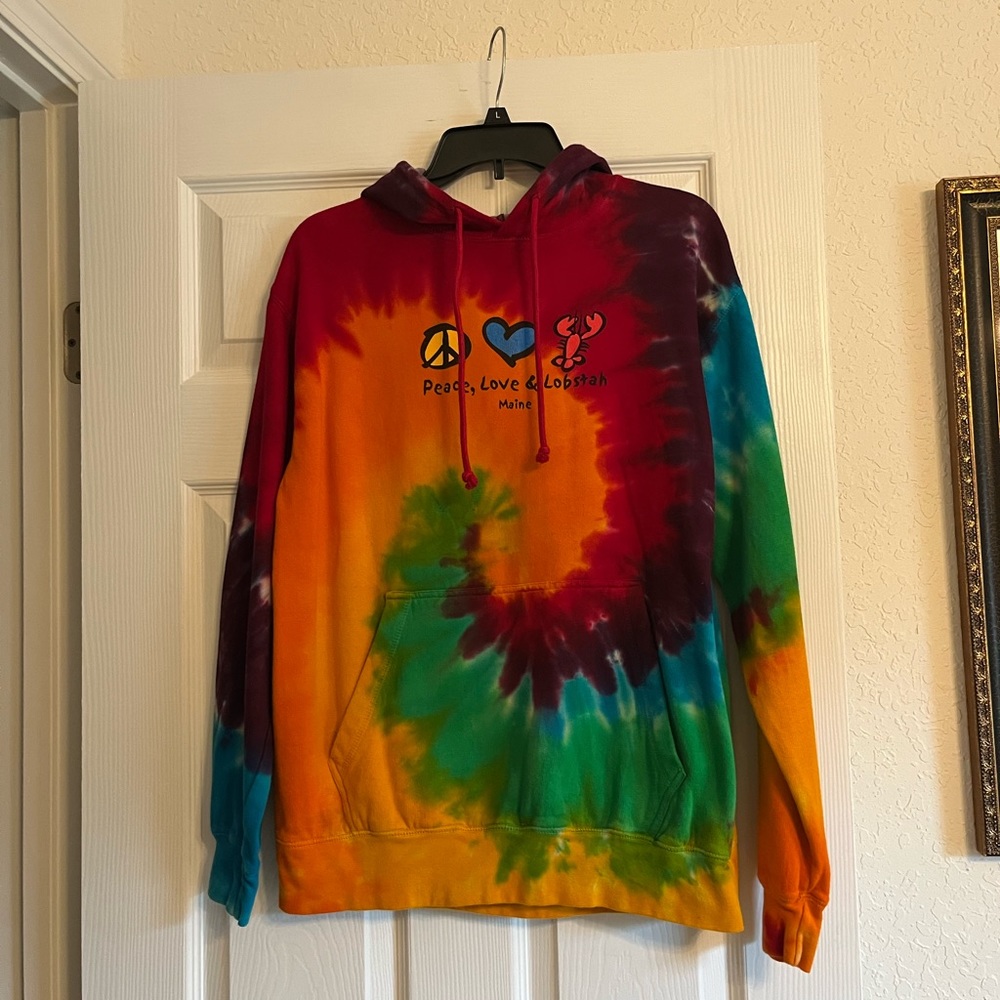 Unisex “Peace, Love and Lobstah” Maine Hoodie (Size small)